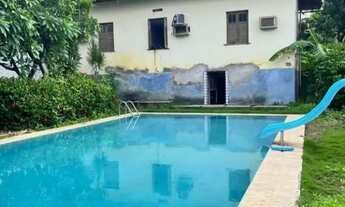 Imagem: Casa à venda com 4 dormitórios (sendo