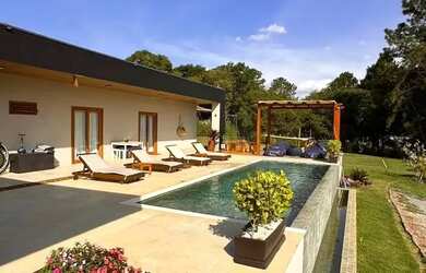 Imagem 2: Casa de Campo com Estrutura de Resort