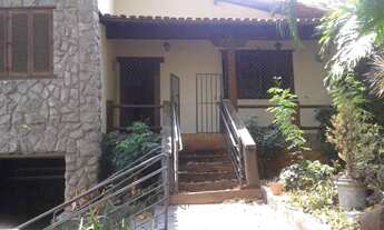 Imagem: Casa para aluguel, 6 quartos, 1 suíte