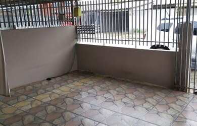 Imagem 2: Casa para venda possui 65 metros quadrados com 2 quartos em Guaraituba - Colombo - PR