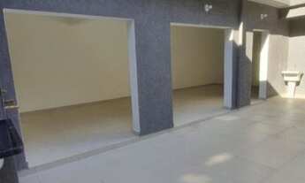 Imagem 5: Casa para aluguel e venda possui 250 metros quadrados com 5 quartos