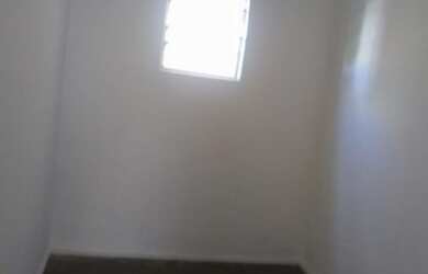 Imagem 4: Casa de 03 quartos e garagem no Bairro Bandeirantes