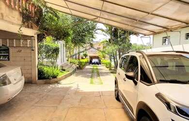 Imagem 3: Chácara para Venda em Atibaia, 5 dormitórios, 2 suítes, 5 banheiros, 4 vagas