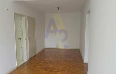 Imagem 3: Apartamento espaçoso com 2 dormitórios e 1 vaga de garagem, muito bem localizado em Pinhei