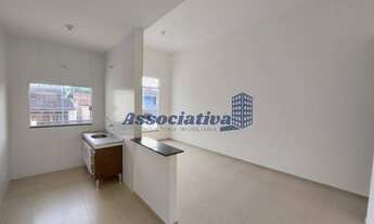 Imagem 4: Casa 02 dormitórios Suíte - Sala com Pé direito Alto - R$ 270.000