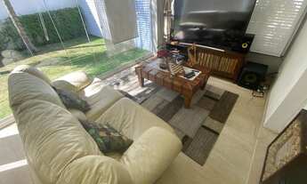 Imagem 4: Casa mobiliada em condominio fechado na Granja Julieta com quatro suites