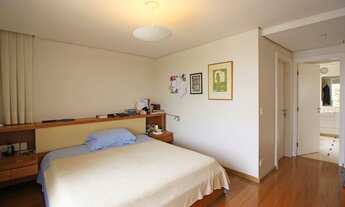 Imagem 4: Casa para venda possui 1100 metros quadrados com 12 quartos em Sumaré - São Paulo - SP