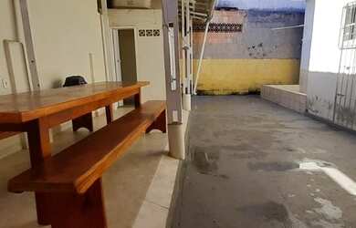 Imagem 4: 25 metros do mar de Jacaraípe, casa escriturada, churrasqueira, quintal, R$320mil