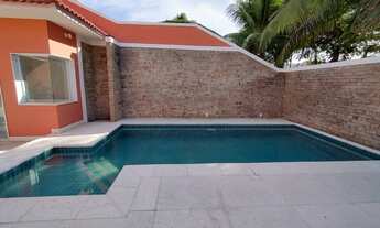 Imagem 3: Casa de condomínio para venda tem 372 metros quadrados com 5 quartos