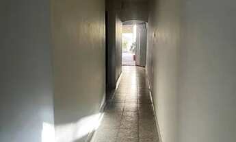 Imagem 4: Vende-se sobrado com localização privilegiada no Bairro Augusta Mota, Montes Claros/MG