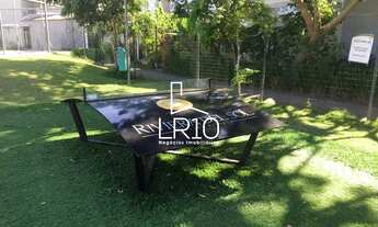 Imagem 4: Casa de condomínio para venda tem 370 metros quadrados com 4 quartos