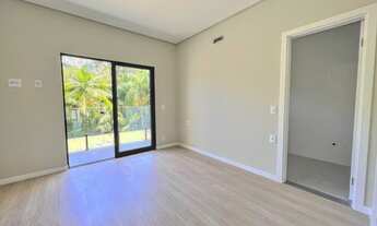 Imagem 7: Sobrado à venda, 3 quartos, sendo 3 suítes, Bairro Chico de Paulo, Jaraguá do Sul/ SC