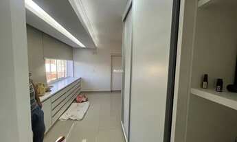 Imagem 7: UBERLÂNDIA - Apartamento Padrão - SARAIVA