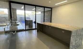 Imagem 7: Casa para venda possui 202 metros quadrados com 4 quartos em Moinho dos Ventos - Goiânia