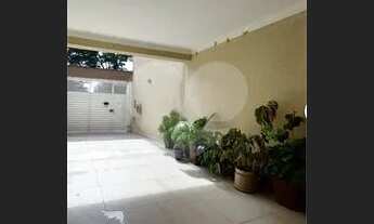 Imagem 2: Um Sobrado Moderno e Novo em Diadema com 3 dormitórios sendo 1 suíte e garagem para 4 auto