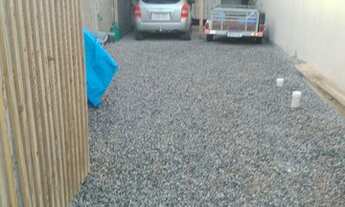 Imagem: Vende-se meio terreno com moradia