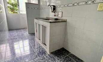 Imagem 2: Apartamento de 2 quartos reformado para venda no bairro de cordovil