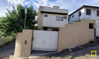 Imagem 2: Casa em Centro Casa com 3 dormitórios