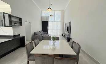 Imagem 4: Casa Térrea Mobiliada no Euroville II ? 3 Suítes, Área Gourmet e Piscina com Prainha