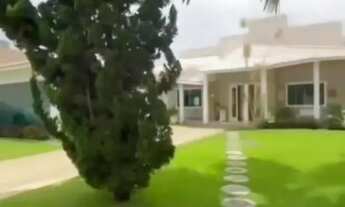 Imagem 2: Imóvel para venda tem 550 metros quadrados com 4 quartos em Boa Vista - Vitória da Conquis