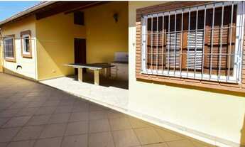 Imagem 5: Casa com piscina em localização priveligiada para temporada em Peruíbe