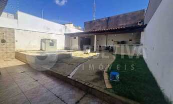 Imagem 2: Casa para aluguel, 3 quartos, 1 suíte, 2 vagas, ALTO UMUARAMA - UBERLANDIA/MG