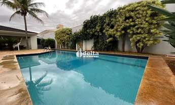 Imagem: Casa residencial com 5 quartos disponível