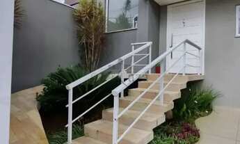 Imagem 5: Sobrado Espaçoso 3 Dormitórios (1 Suíte) + Planejados e Churrasqueira no Villa Branca, Jac