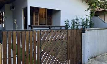 Imagem: Casa na praia de bombas -bombinhas