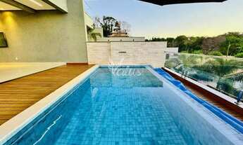 Imagem 7: Triplex com 211 m², 3 suítes plenas, área gourmet, piscina e porcelanato no Jardim Vitória