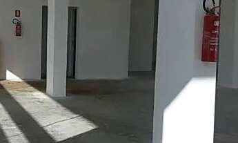 Imagem 3: Oportunidade Única: Loja Comercial no Centro Profissional Lusitano