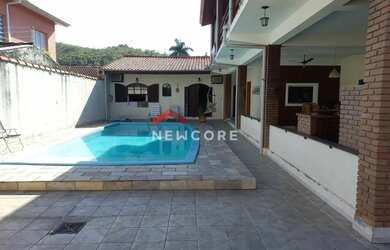 Imagem 3: Sobrado em Rua Fernão Dias Paes Leme - Martim de Sá - Caraguatatuba/SP