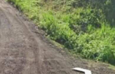 Imagem 2: Terreno grande com projeto aprovado para 11 geminadas