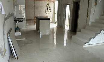 Imagem 5: Casa de 2 andares em condomínio fechado