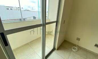 Imagem 4: Apartamento com 3 quartos, 1 suíte e 2 vagas de garagem para alugar no Calafate