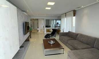 Imagem 2: FRENTE MAR Apartamento com 3 dormitórios