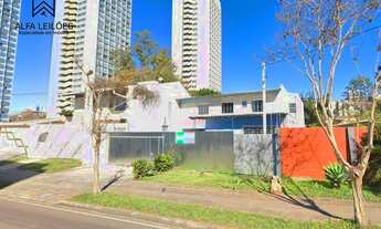 Imagem: Sobrado no Alto da Rua XV com 351m² de