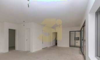 Imagem 2: Apartamento à venda com 192m², 3 quartos e 4 vagas