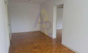 Imagem 2: Apartamento espaçoso com 2 dormitórios e 1 vaga de garagem, muito bem localizado em Pinhei