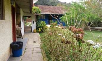 Imagem 4: Linda casa linear, em local com uma linda vista da natureza