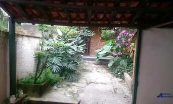 Imagem: Casa próximo PUC