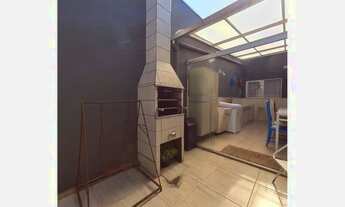 Imagem 5: Encantadora Casa de 2 Quartos com 2 Suítes, Cozinha, Lavabo e Área de Churrasqueira em 154