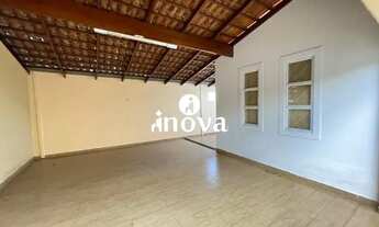 Imagem 4: Casa para locação, 2 quartos, 1 suíte, 2 vagas, Lourdes, Bairro de - Uberaba/MG