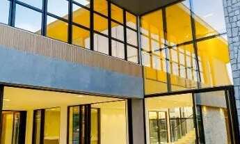 Imagem: Mansão exclusiva com ampla área verde