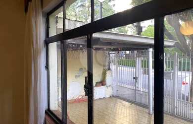 Imagem 2: Sobrado para locação em Moema, com 121 m2, 4 dormitórios, 3 banheiros, quintal e 4 vagas d