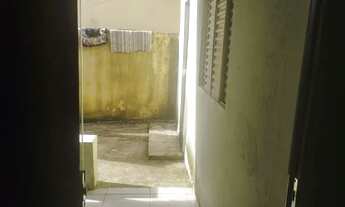 Imagem 2: Alugo casa 2/4 no Luizote