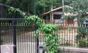 Imagem 2: Casa de condomínio para venda tem 257 metros quadrados com 3 quartos