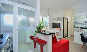 Imagem 4: Apartamento térreo com árvores ao lado da varanda, sensação de casa estilo chácara, semi m