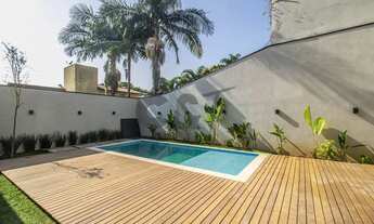 Imagem: Casa de Condomínio - 4 Dormitórios (Suítes)