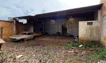 Imagem 7: Terreno com barracão (construção no final do terreno